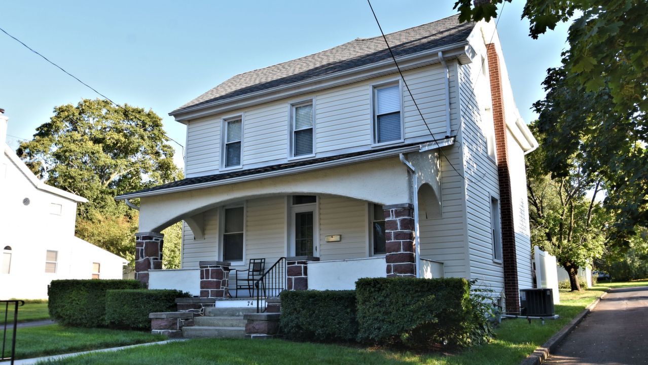 74 W Clymer Ave, Sellersville, PA, 18960 Scene 1