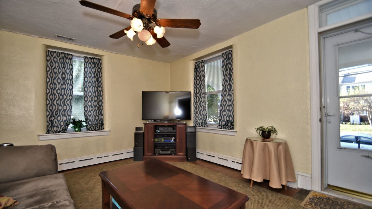 74 W Clymer Ave, Sellersville, PA, 18960 Scene 2