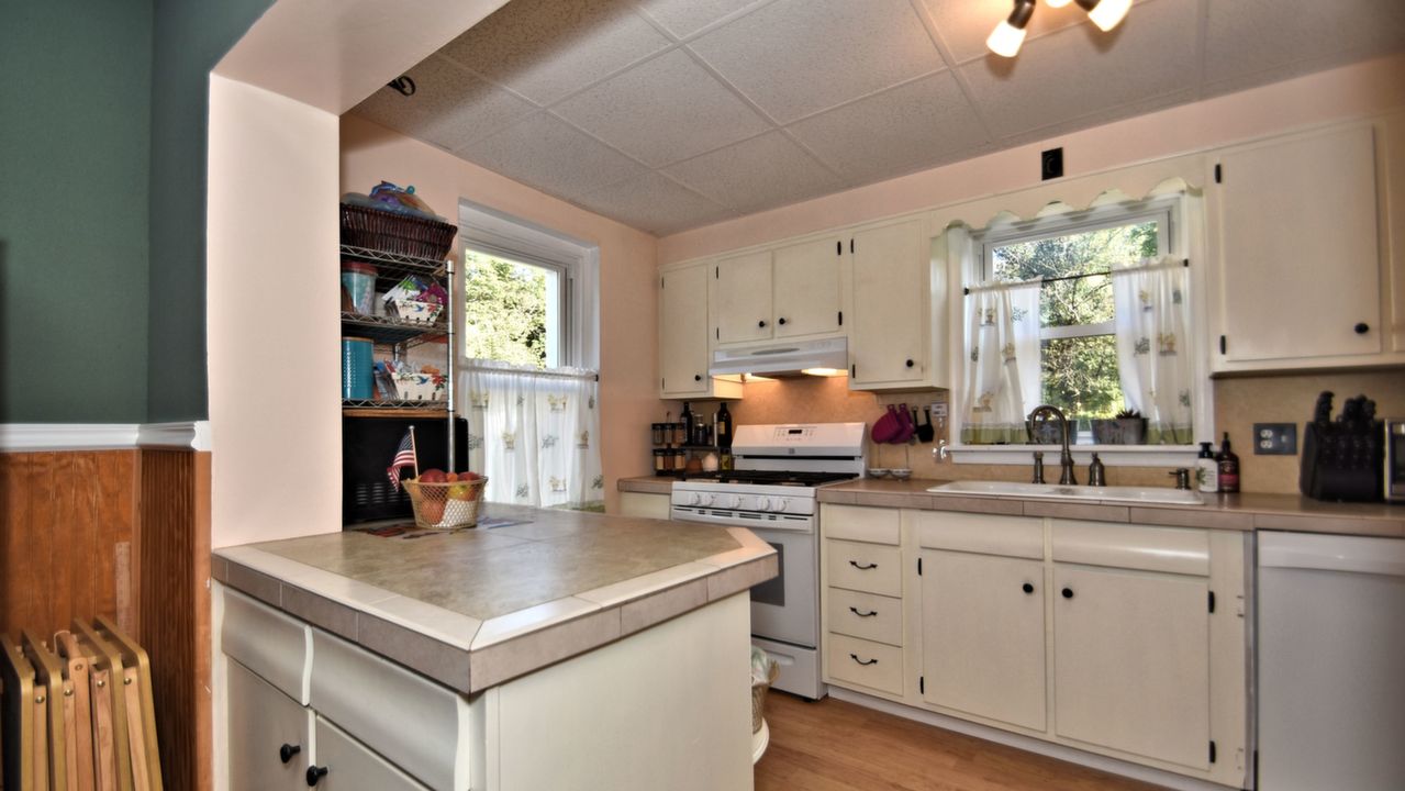 74 W Clymer Ave, Sellersville, PA, 18960 Scene 4