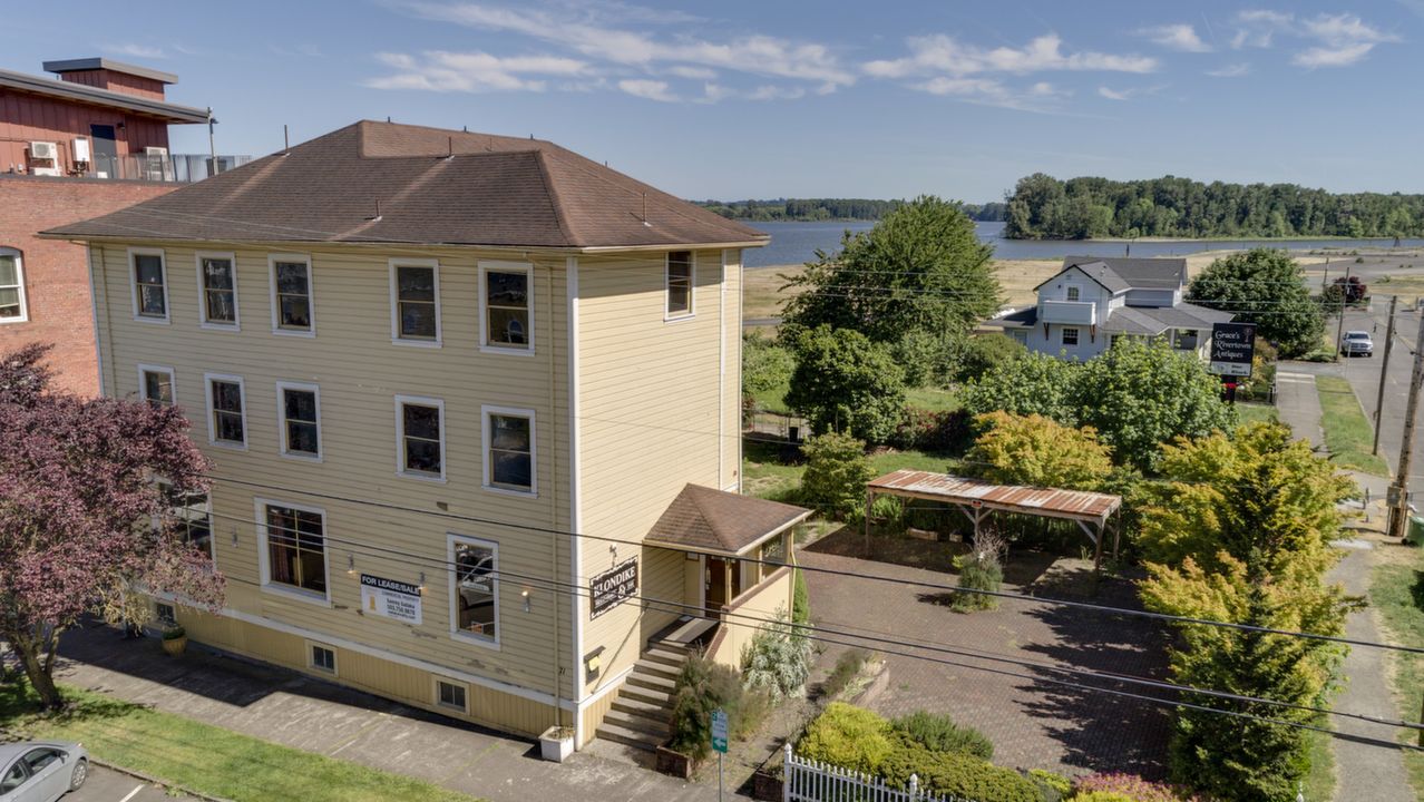 71 Cowlitz St, Saint Helens, OR, 97051 Scene 2