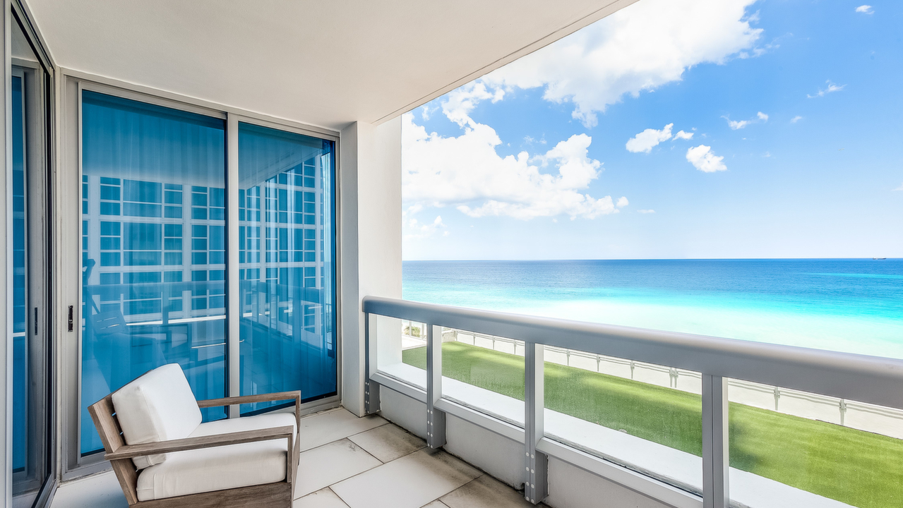 Carillon-Beach-#708-03