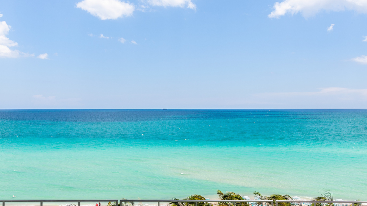 Carillon-Beach-#708-04