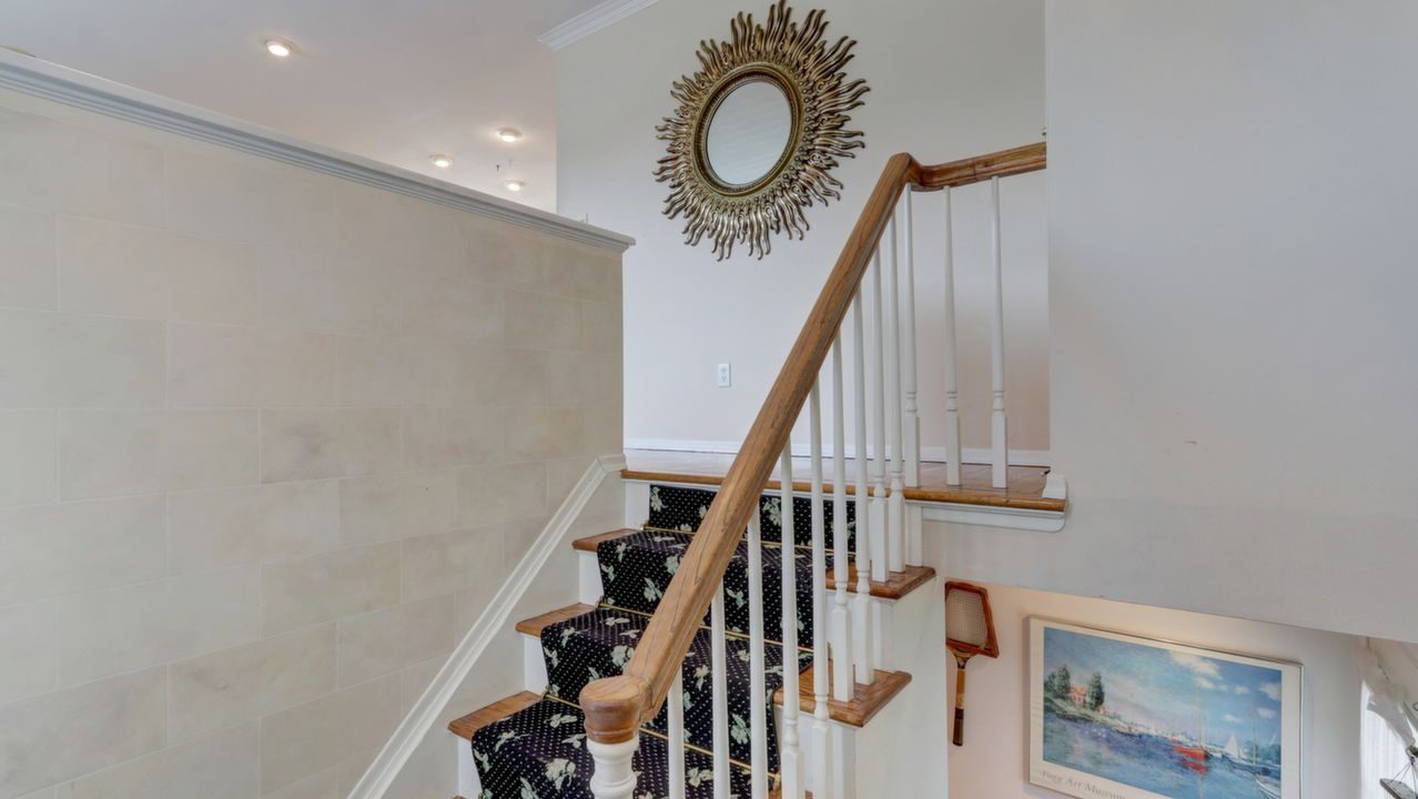 136 Sequams Ln E, West Islip, NY, 11795 Scene 2