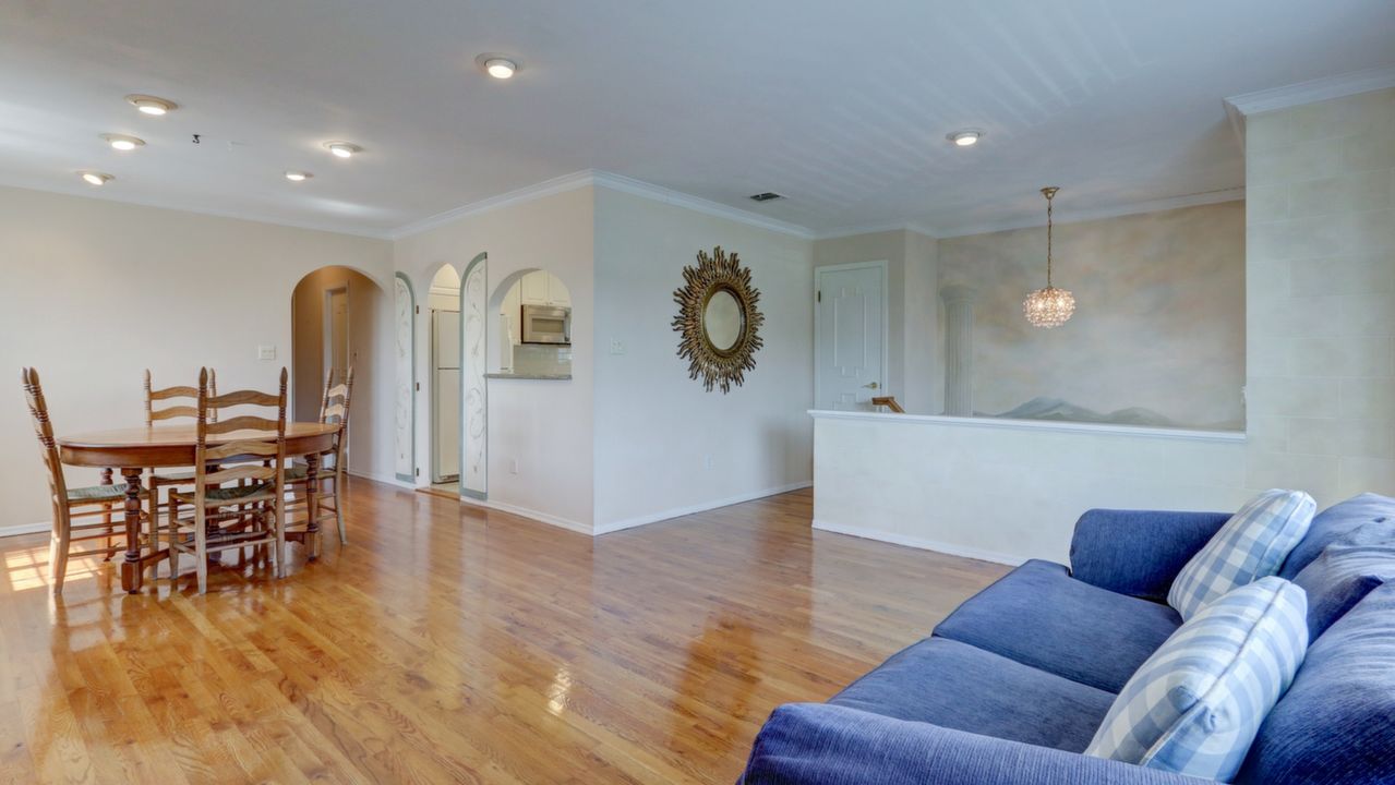 136 Sequams Ln E, West Islip, NY, 11795 Scene 4