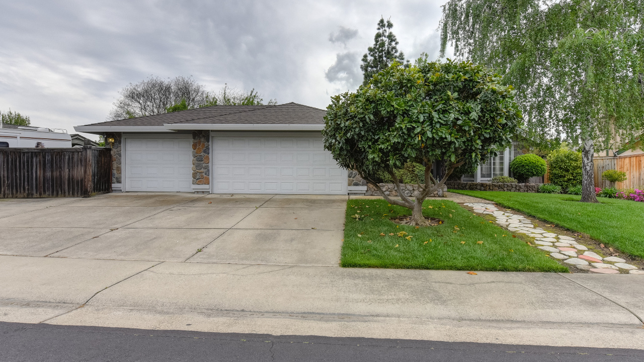 9328 Whittemore Dr., Elk Grove, CA, 95624 Scene 1