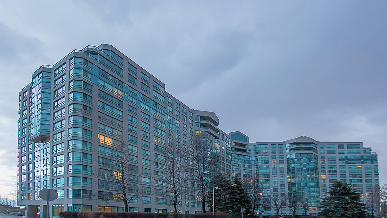 7825 Bayview Ave Suite 310, Thornhill, ON, L3T 7N2 Scene 1