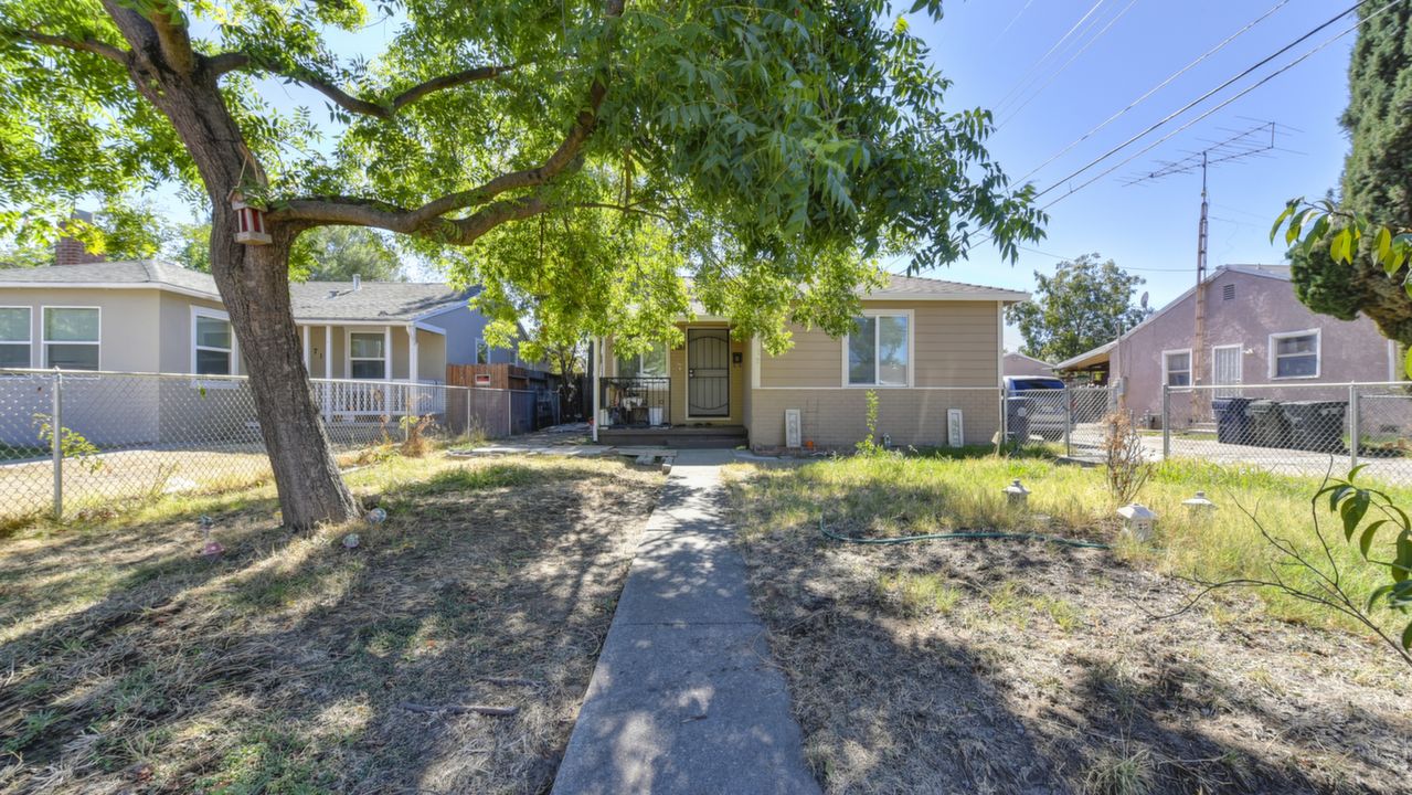 1712 Roanoke Ave, Sacramento, CA, 95838 Scene 1