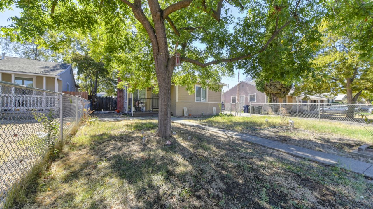 1712 Roanoke Ave, Sacramento, CA, 95838 Scene 2