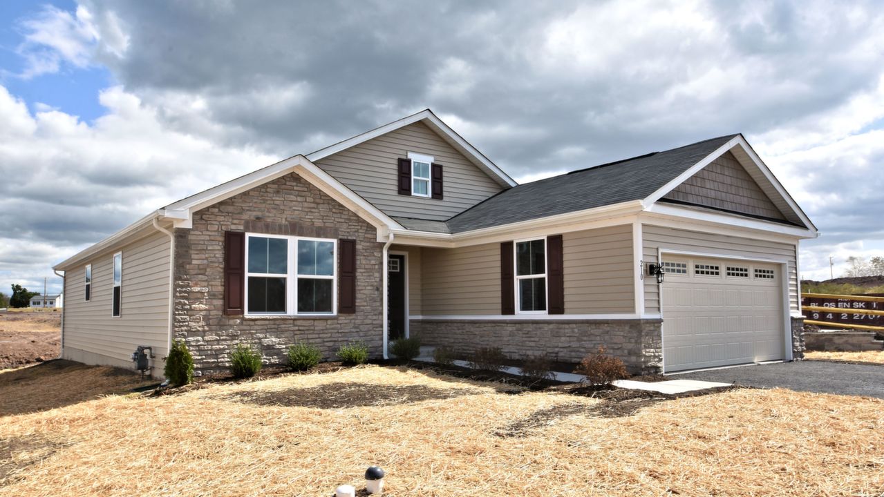 210 Winchester Dr, Pottstown, PA, 19464 Scene 1