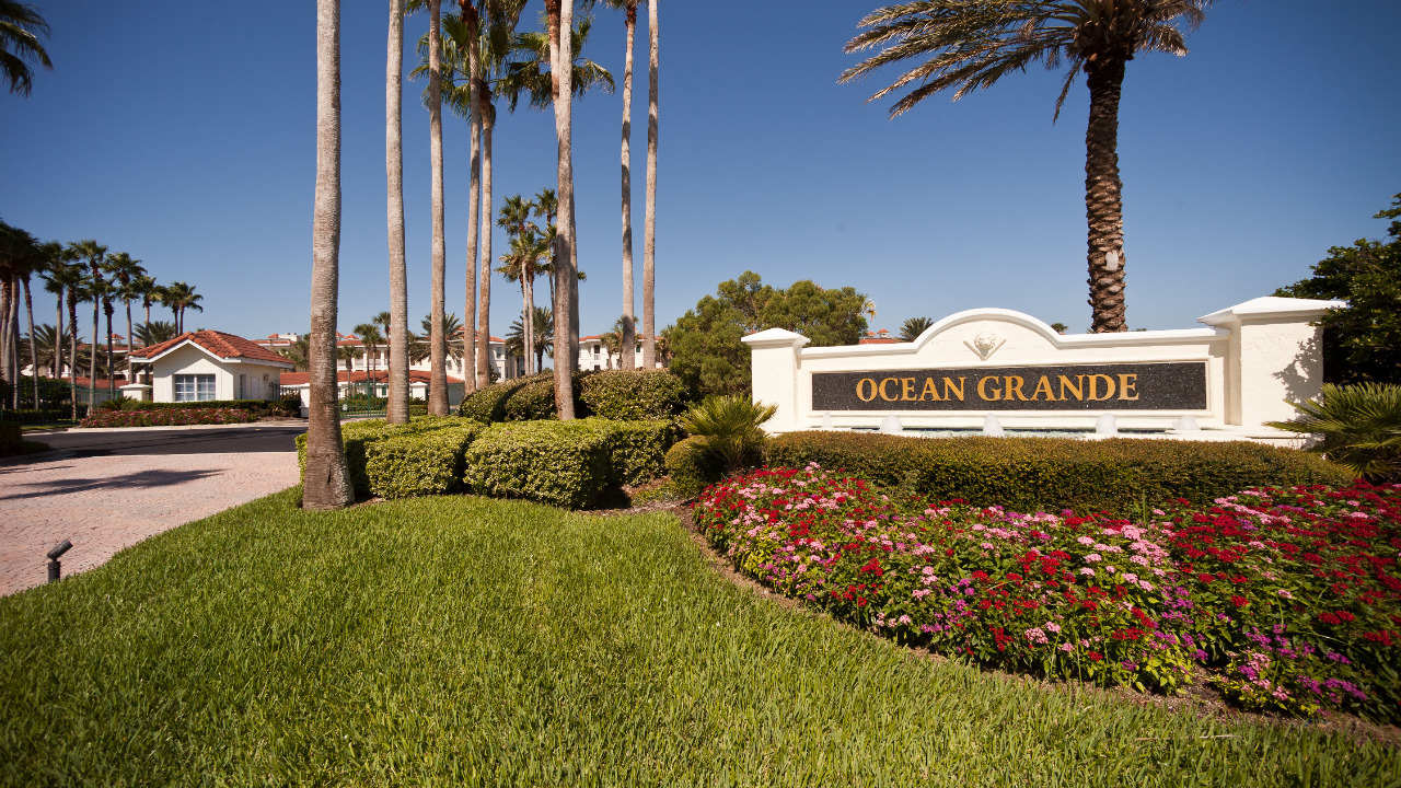 Ocean Grande Entrance