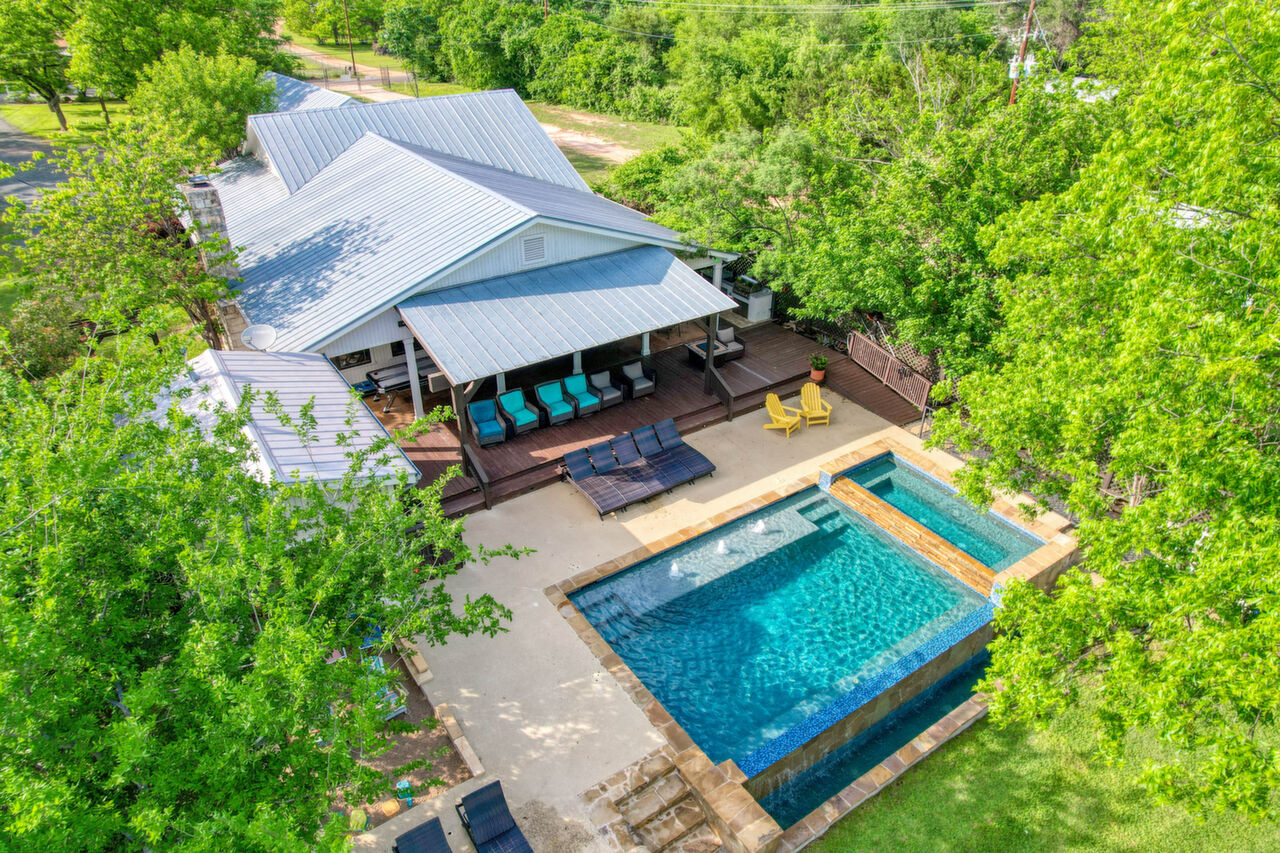 1102 Euel Moore, Kingsland, TX, 78639 Scene 1