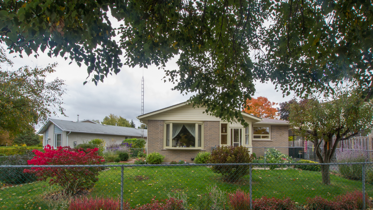 67 Sutherland Ave, Brampton, ON, L6V 2H6 Scene 1