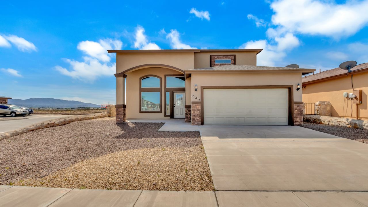 847 Cedar Park Ave, Santa Teresa, NM, 88008 Scene 1