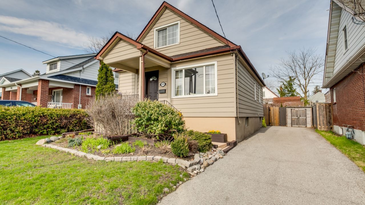 699 Hortop Street, Oshawa, ON, L1G 4N7 Scene 2