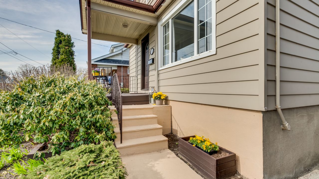 699 Hortop Street, Oshawa, ON, L1G 4N7 Scene 4