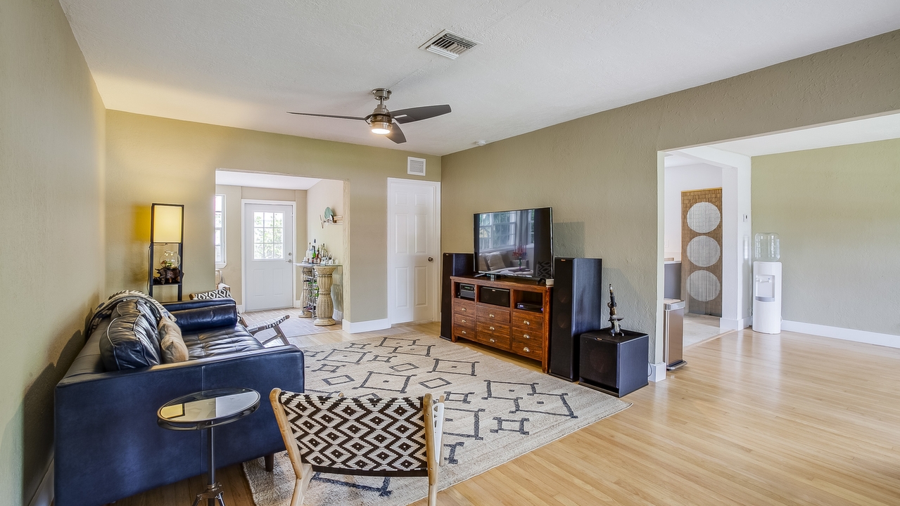 118-NW-103rd-St-04