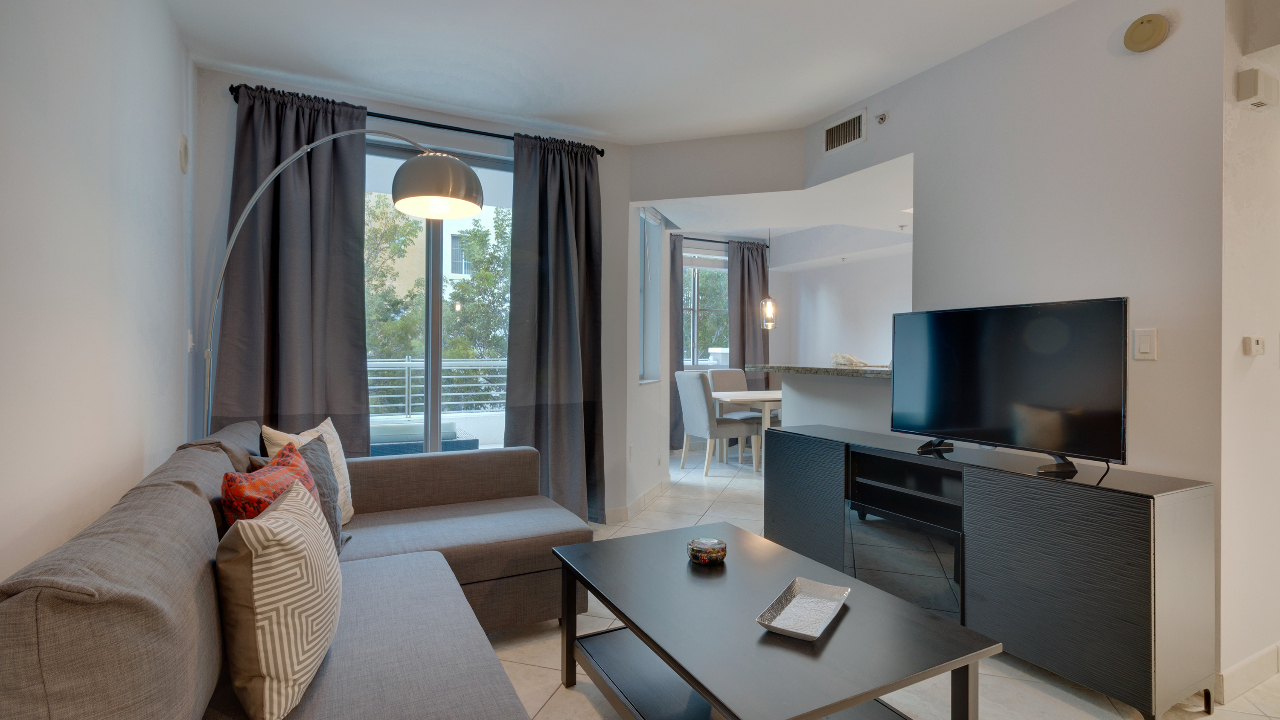 Cosmopolitan-#2318-01