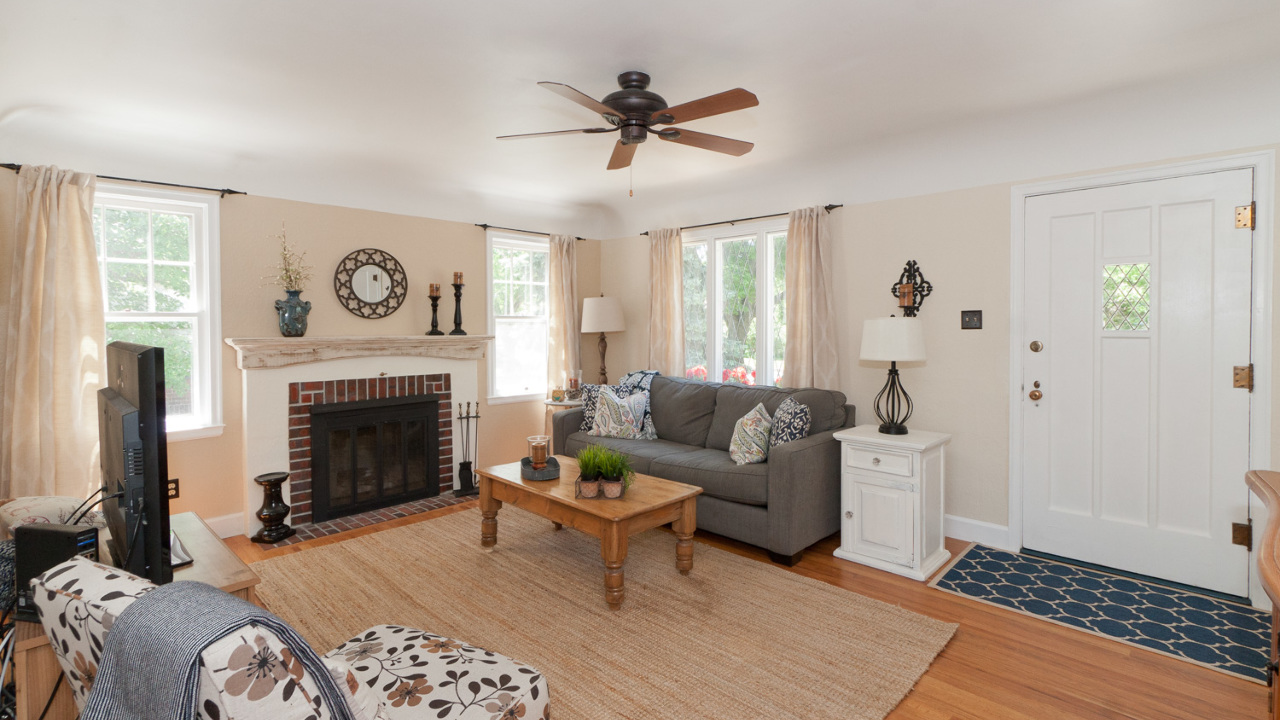 Living Room with Fireplace