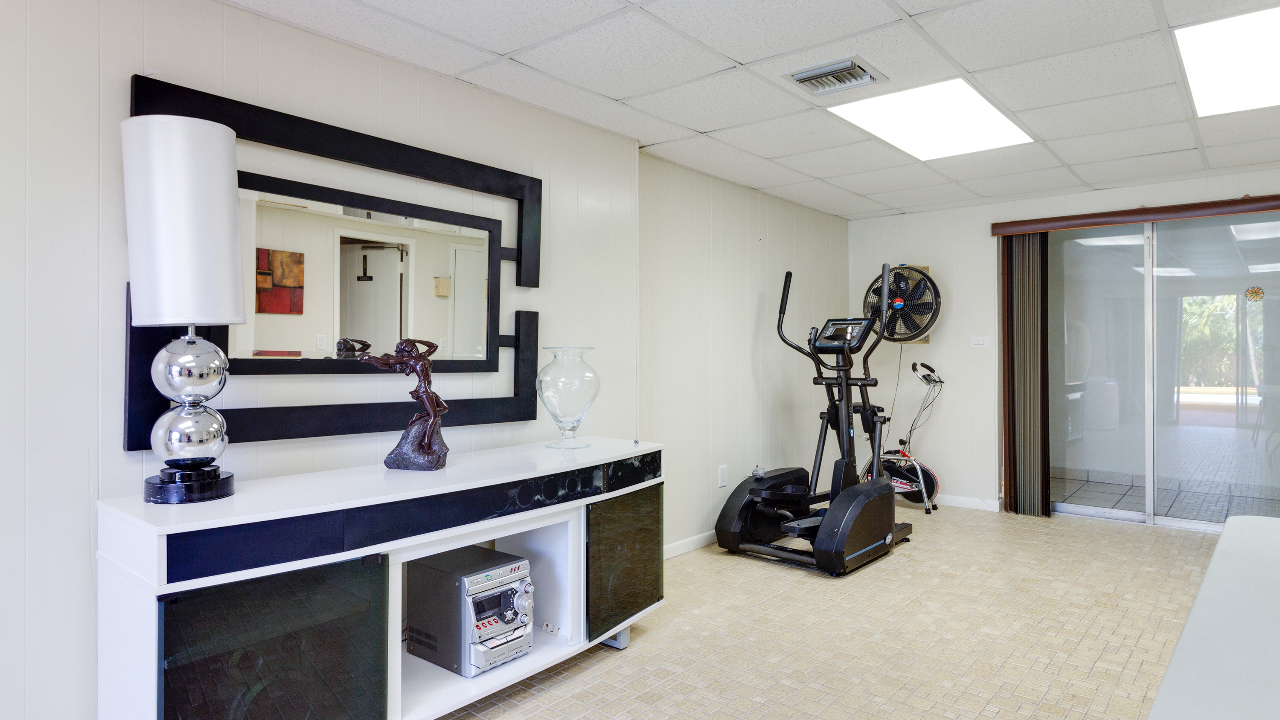 3640-NW-9th-St-#403-12