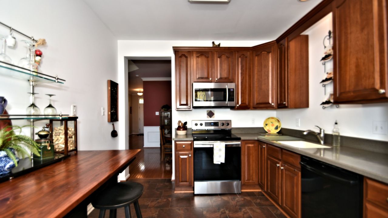 46 Heritage Hills Dr, Washington Crossing, PA, 18977 Scene 3