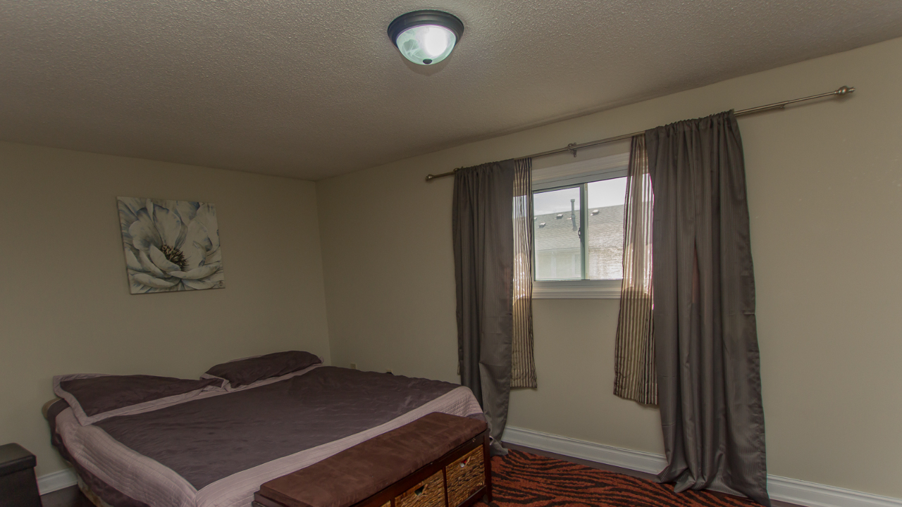 34 Stevens Court, Brampton, ON, L6Z 1E2 Scene 4