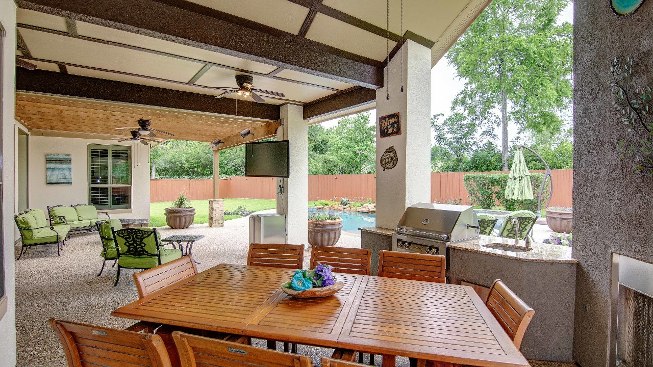 49-  19 Valley Cottage