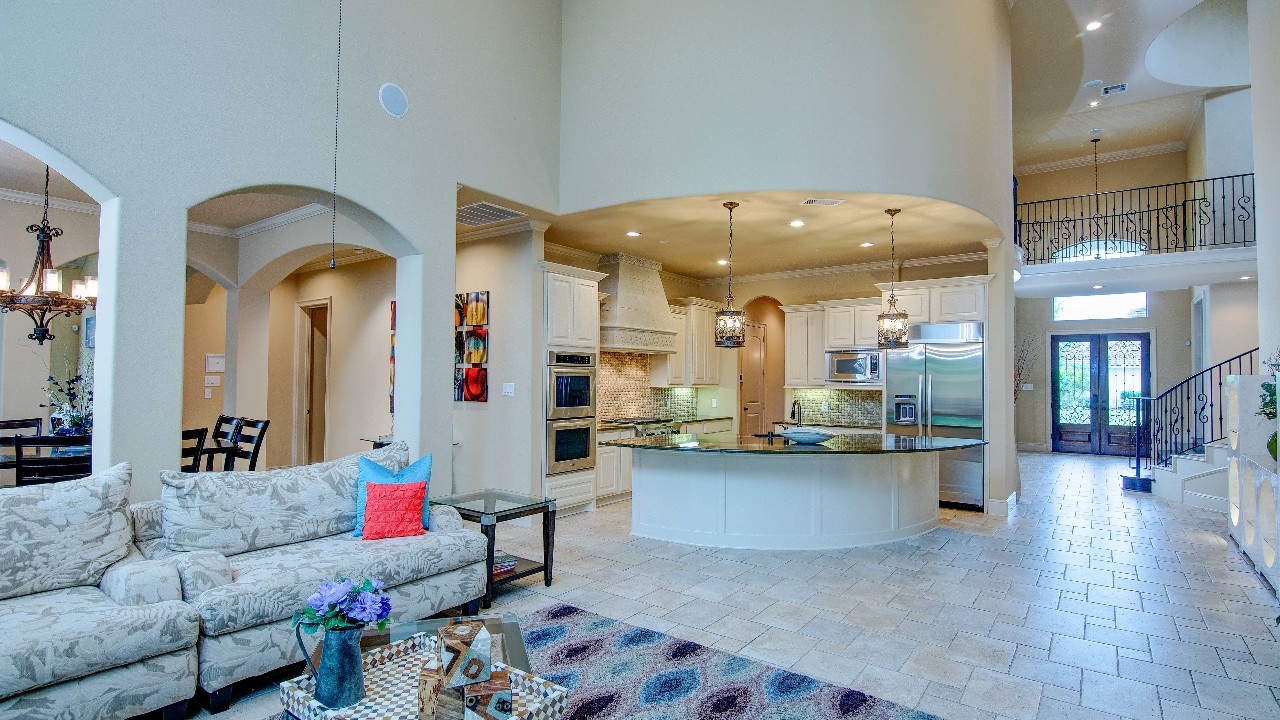 24-  19 Valley Cottage