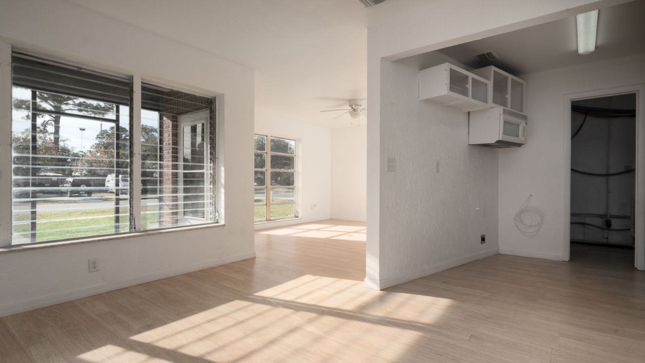 915 Shorecrest Ave-2