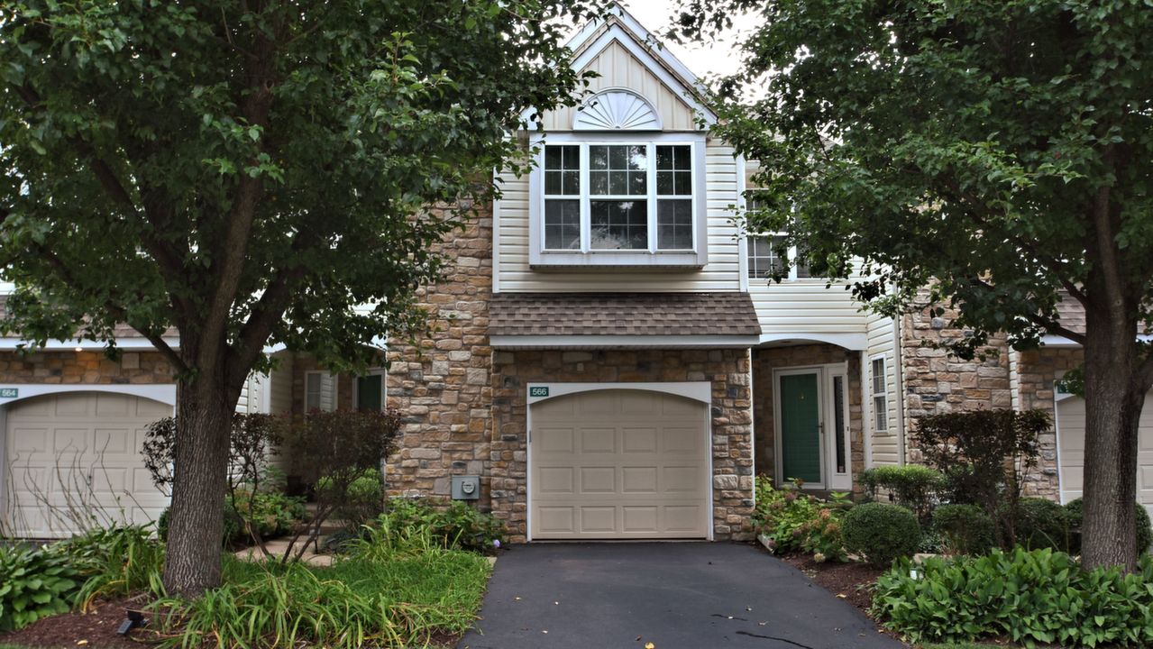 566 Aspen Woods Dr, Yardley, PA, 19067 Scene 1