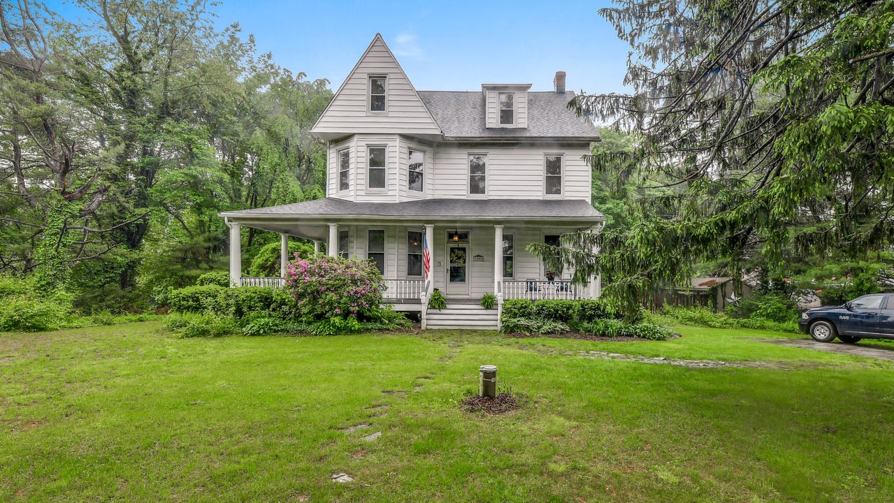 1203 Old Mountain Rd-1