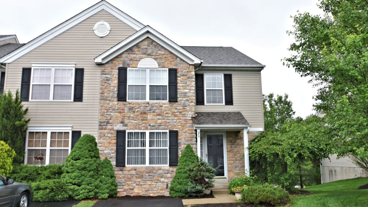 373 Cedar Waxwing Dr, Warrington, PA, 18976 Scene 1