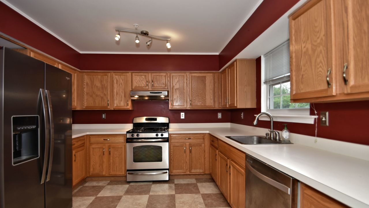 373 Cedar Waxwing Dr, Warrington, PA, 18976 Scene 4