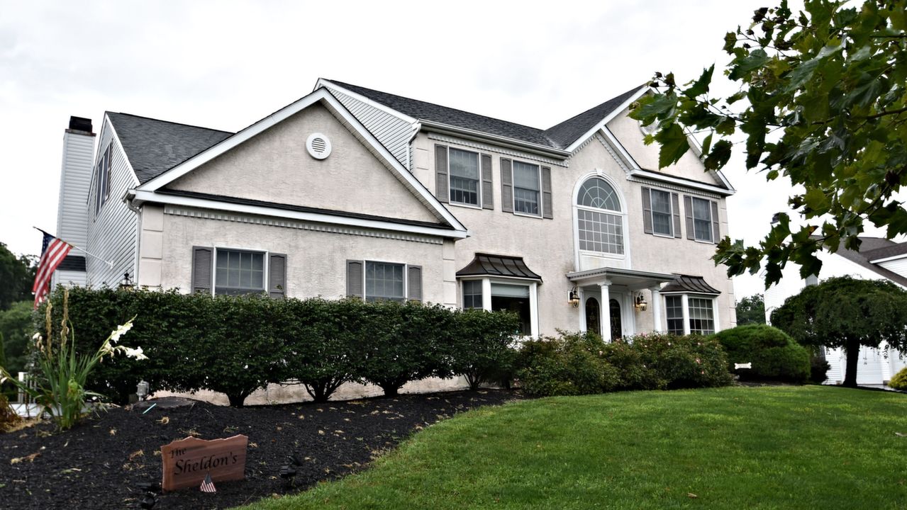 3 Woodstone Dr, Doylestown, PA, 18901 Scene 1