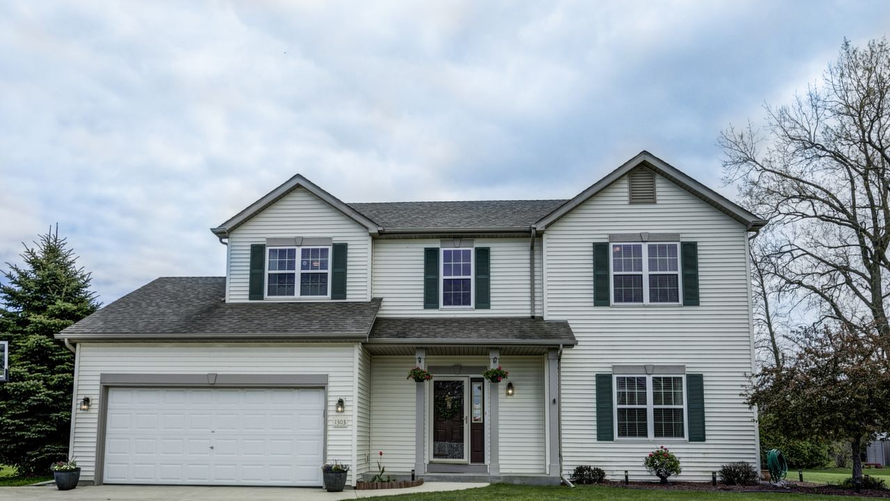 1303 Riva Ridge, Caledonia, WI, 53402 Scene 1