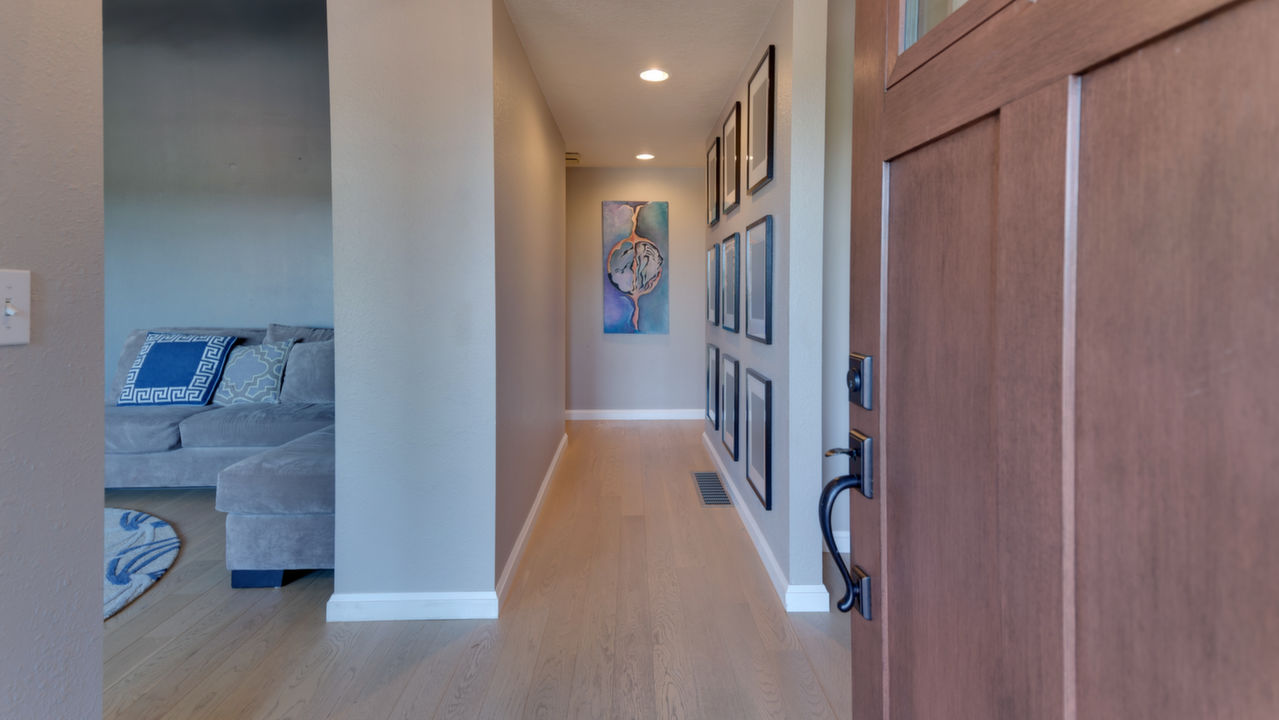 1250 Hemlock St.,, Lake Oswego, OR, 97034 Scene 4