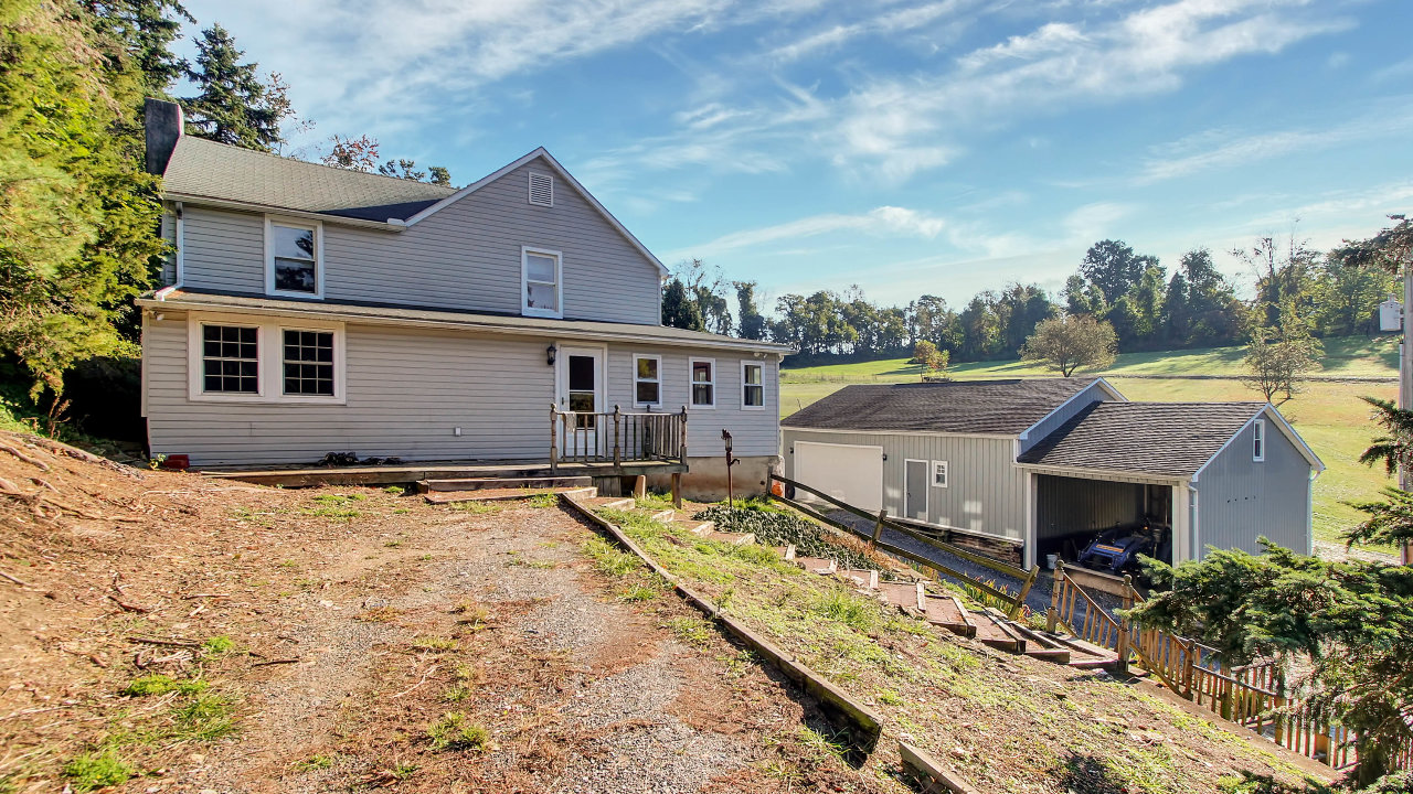 11683 Smith Hollow Rd 001