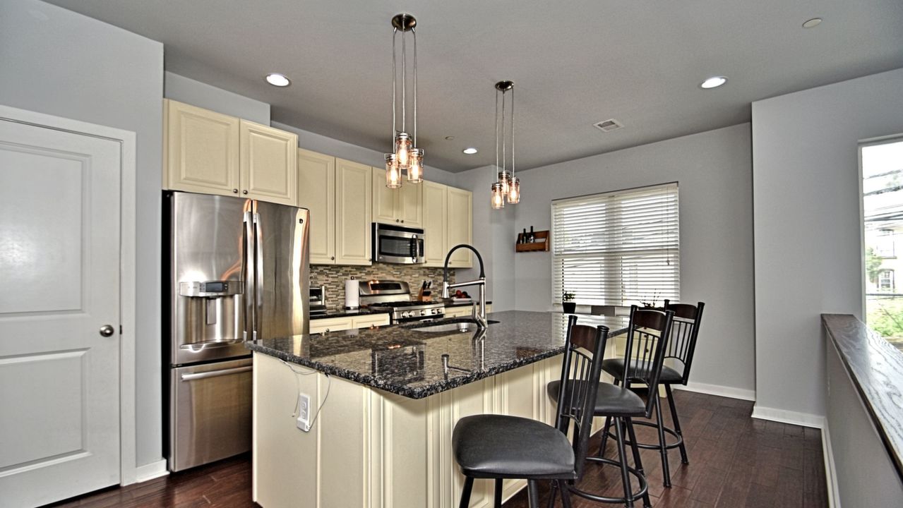 123 Shurs Ln, Philadelphia, PA, 19127 Scene 3