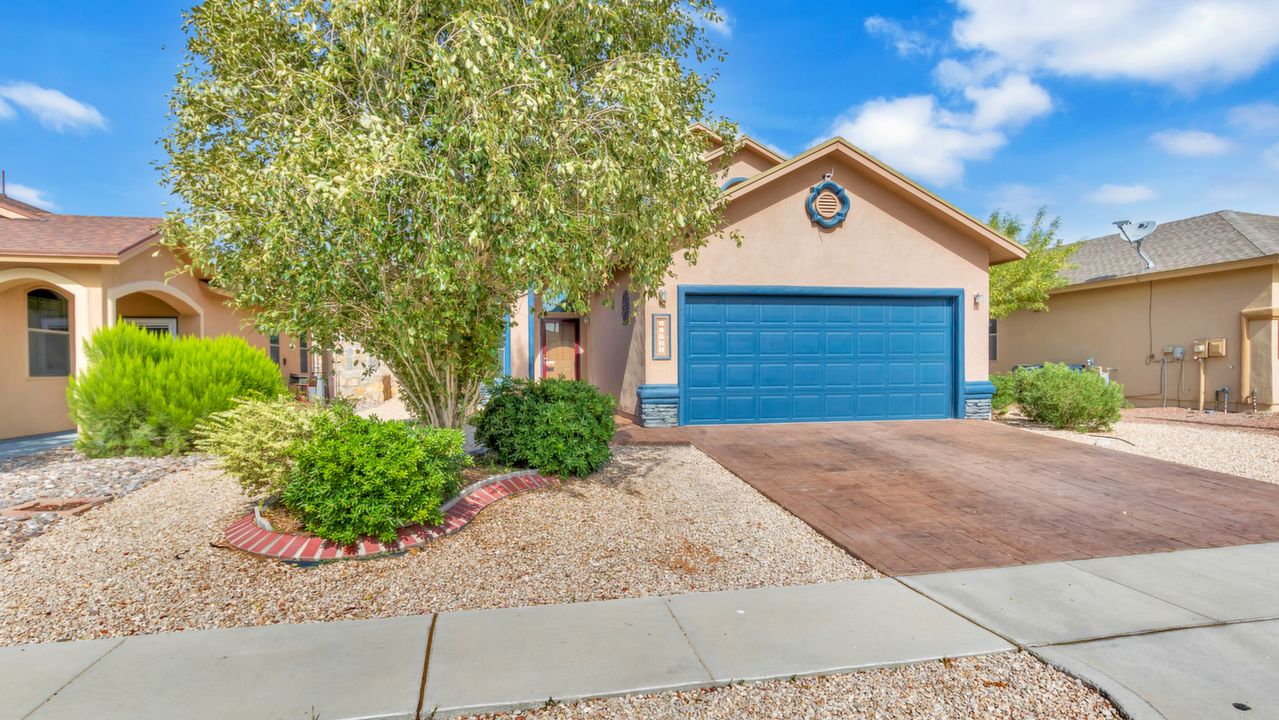 11277 Bullseye St, El Paso, TX, 79934 Scene 1