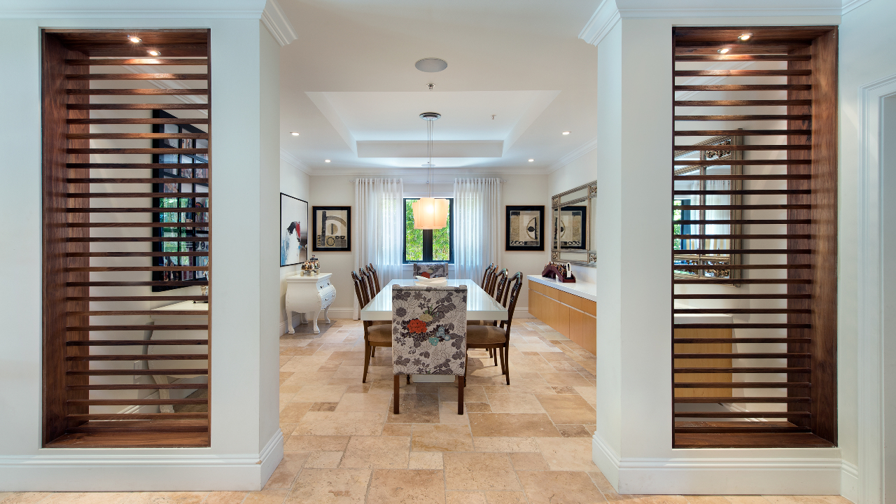 6034-Pine-Tree-Dr-13