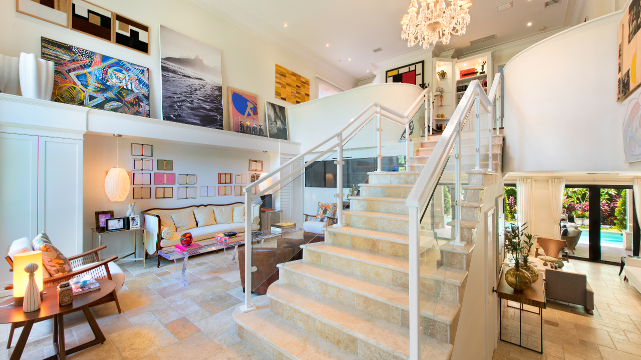 6034-Pine-Tree-Dr-03