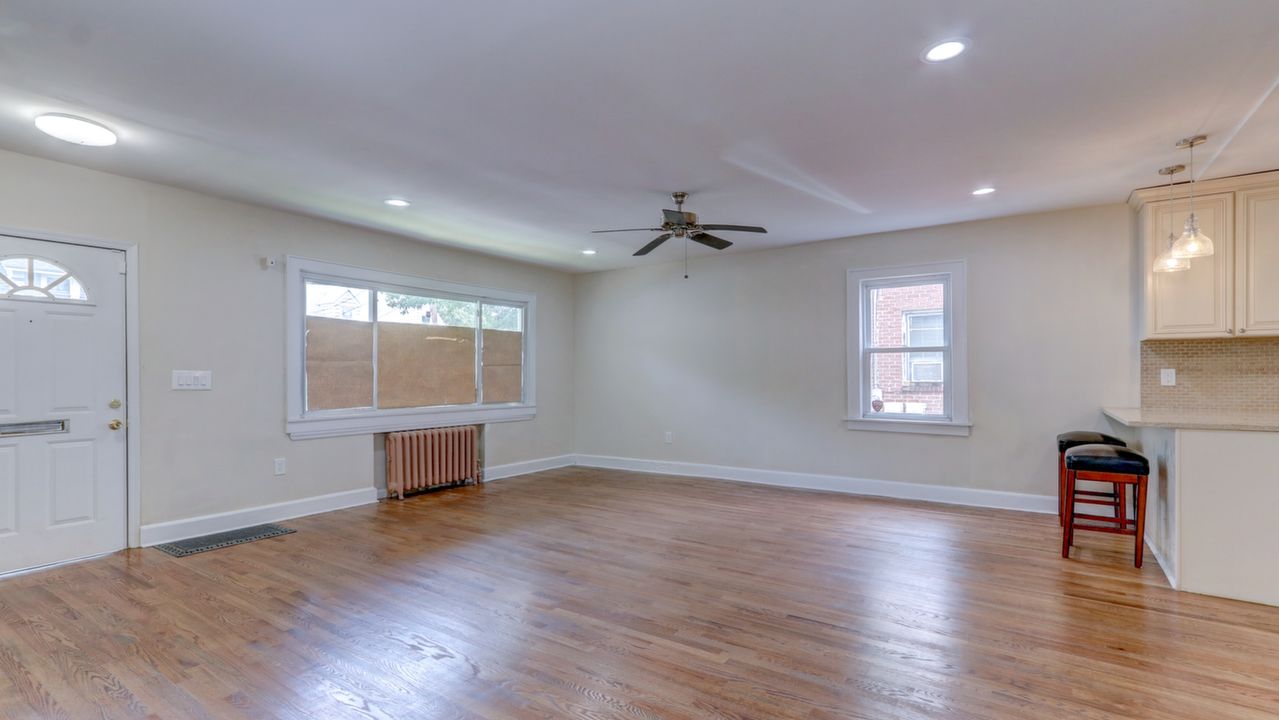 17 W Clinton Ave, Roosevelt, NY, 11575 Scene 4