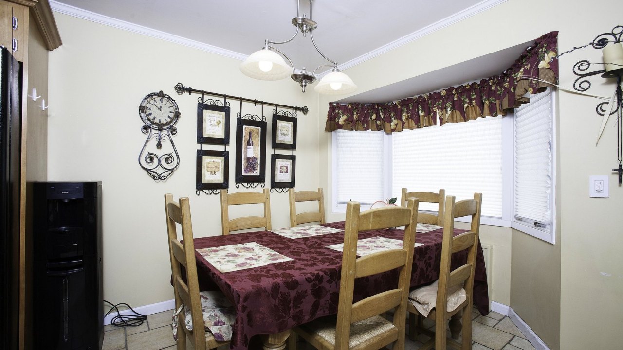 9 Hamilton Street, Farmingdale, NY, 11735 Scene 4