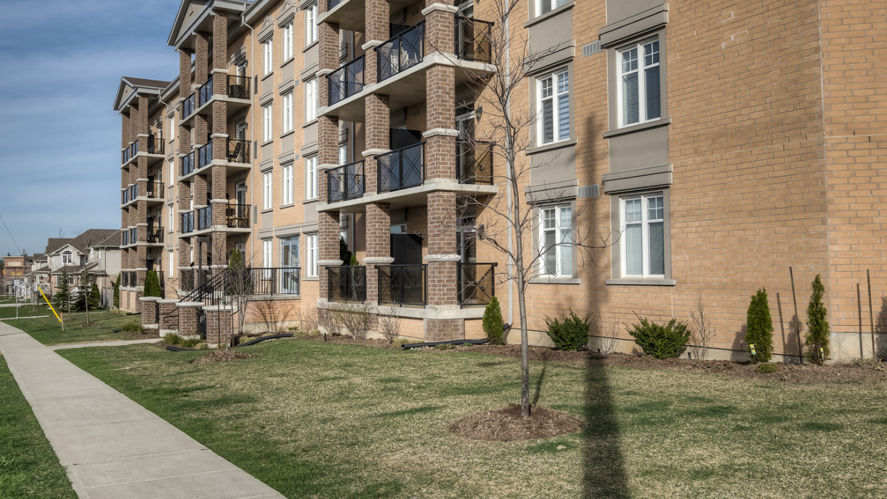 307 - 2 Colonial Drive, Guelph, ON, N1L 0K8 Scene 2