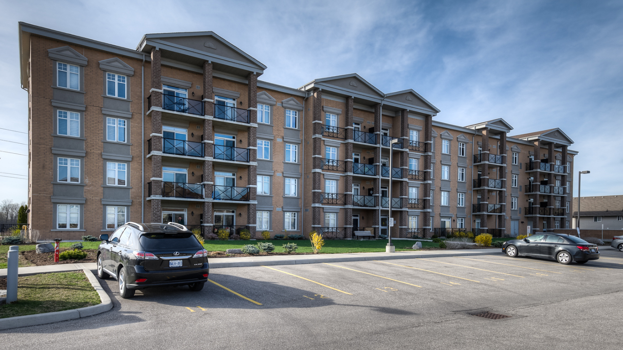 307 - 2 Colonial Drive, Guelph, ON, N1L 0K8 Scene 1