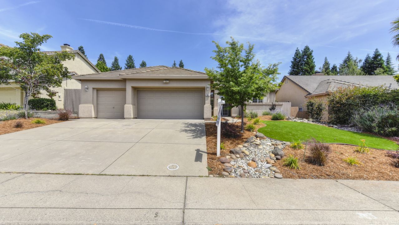 300 Euer Ct., Folsom, CA, 95630 Scene 1