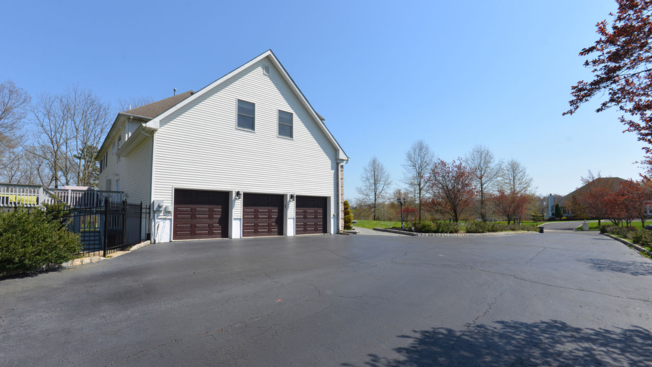 3 Delaney Ct, Manalapan, NJ, 07726 Scene 3