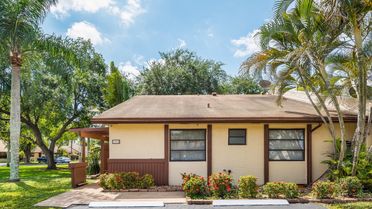 9854-NW-16th-Ct-02