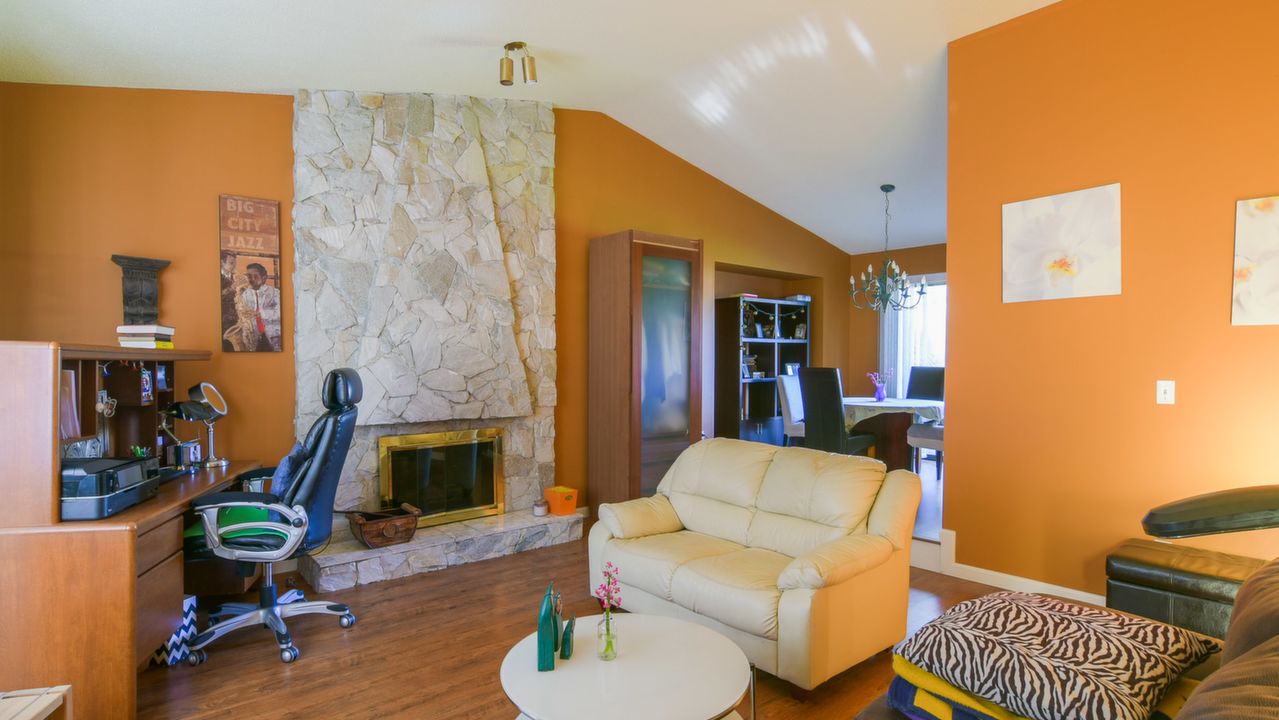 7348 Todd Crescent, Surrey, BC, V3W 7N6 Scene 4