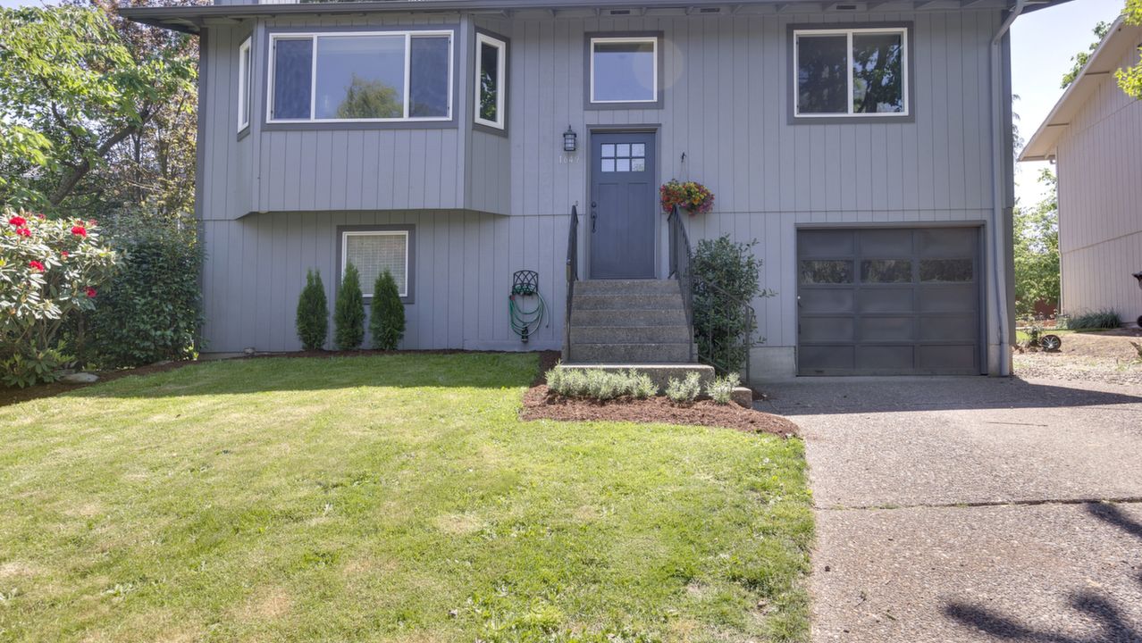 1649 April Ct, West Linn, OR, 97068 Scene 2