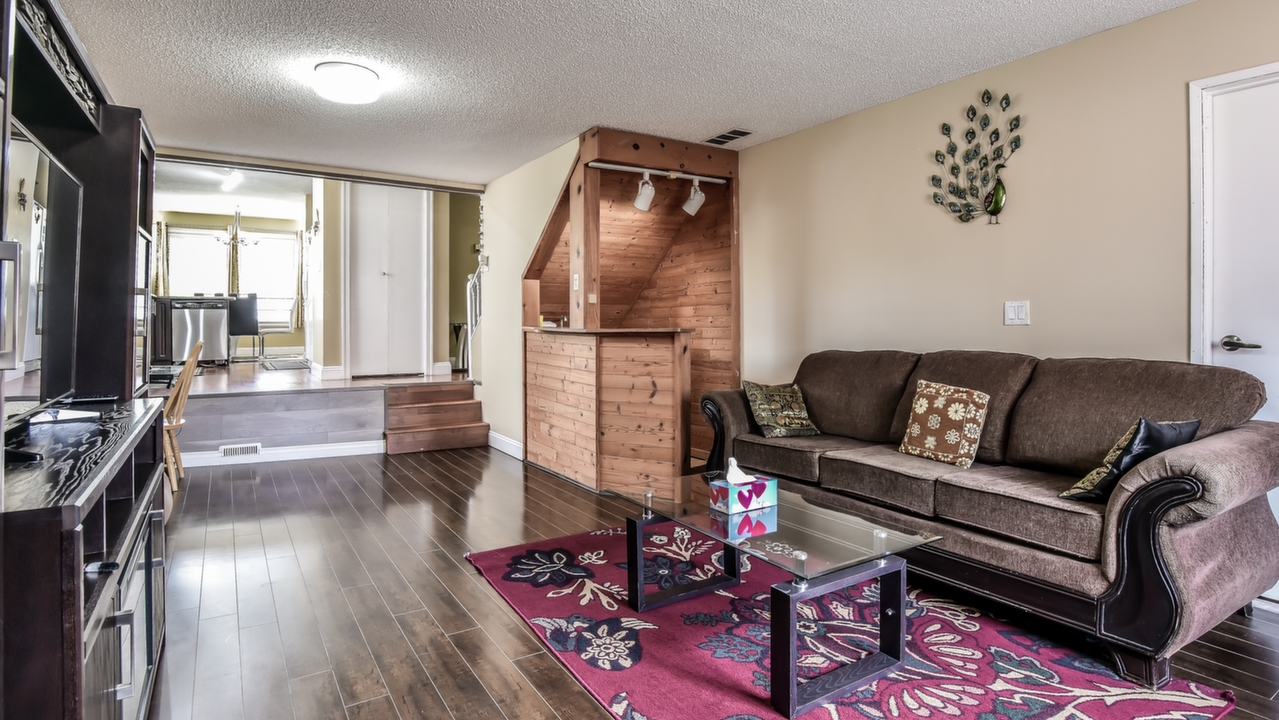 14231 72A Ave, Surrey, BC, V3W 7S9 Scene 3